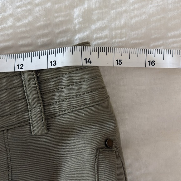 Bebe 100% Silk Pants Khaki/Army Green “Ripe Avocado” Sz 0 - Picture 10 of 10